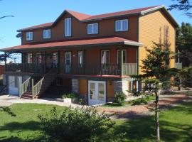 切斯J.P.住宿加早餐法式度假别墅，位于桑德斯岛的酒店