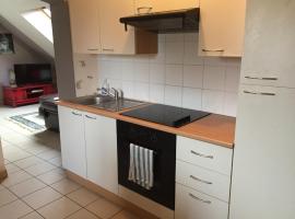 Maison 2ch - 4 pers en Picardie parking gratuit by La Source d'OrFée，位于Courcelette的酒店
