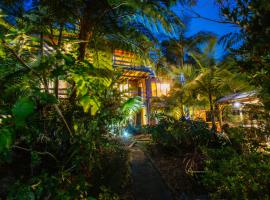 Marazul Paradise Beach House- Panoramic Ocean Views，位于文森提亚的酒店