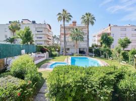 Pure Pool Sensation Apartment Sitges，位于锡切斯的酒店