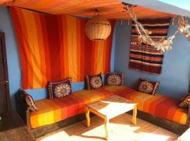 Surf and Skate hostel taghazout，位于塔哈佐特的Spa酒店