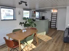 Private Lodge on Houseboat Amsterdam