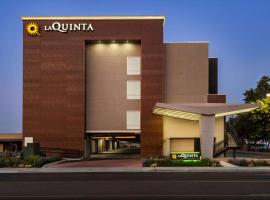 La Quinta by Wyndham Clovis CA，位于克洛维斯的酒店