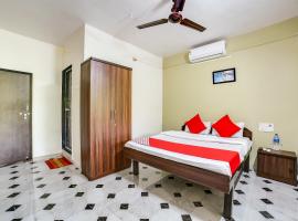 OYO 66154 Badal Pani The Beach Resort，位于Shirgaon的酒店