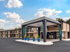 Rodeway Inn & Suites Fort Rucker，位于Plainview的酒店