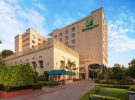 Holiday Inn Agra MG Road an IHG Hotel，位于阿格拉拉贾基曼迪火车站附近的酒店