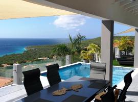 Great View Villa Galant Curaçao，位于威利布罗德的别墅