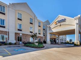 Comfort Inn & Suites Perry I-35，位于PerryStillwater Regional Airport - SWO附近的酒店