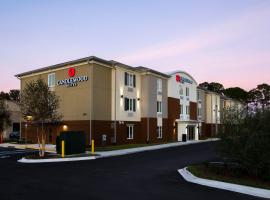 Candlewood Suites - Jacksonville - Mayport, an IHG Hotel，位于杰克逊维尔Lake Forest Shopping Center附近的酒店