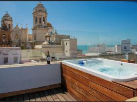 ***** ATTIC WITH IMPRESSIVE VIEWS AND JACUZZI，位于加的斯的酒店
