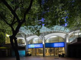 开普敦市中心快捷假日酒店，位于开普敦的酒店