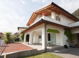 Villa 3 Olivi - sleep 5 - in Lenno，位于伦诺的低价酒店