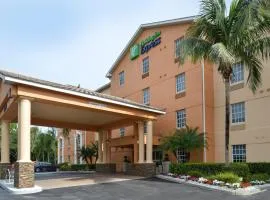 Holiday Inn Express Hotel & Suites Bonita Springs/Naples, an IHG Hotel