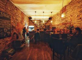 The Monks Bunk Hostel & Bar，位于塔林的青旅