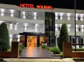 Hotel Holiday，位于Koplik的酒店