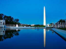Crowne Plaza Dulles Airport by IHG，位于赫恩登的酒店