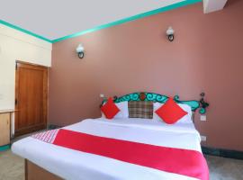 OYO 64021 City Center Guest House，位于Hamīrpur的酒店