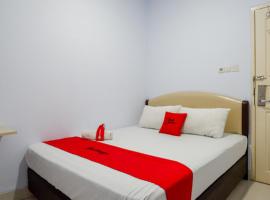 RedDoorz @ Hotel Bravo Pantai Kamali Bau Bau