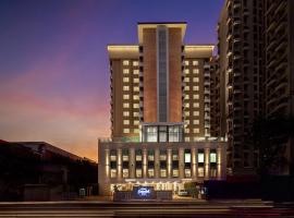 Royal Hometel Suites，位于孟买包里瓦利火车站附近的酒店