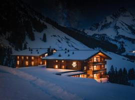 LUX ALP CHALET am Arlberg，位于沃瑟姆阿尔伯格的酒店