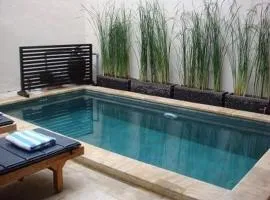Villa Indah Kuta Royal - Private Pool - Optic Fiber High Speed Internet
