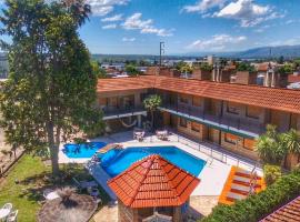 Hotel Carlos Paz，位于维拉卡洛斯帕兹的酒店