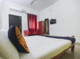 SPOT ON 67749 R.k.s Sampath Lakshmi Lodge，位于Gūdraippattu的酒店