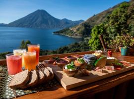 EL PICNIC ATITLÁN，位于TzununáEl Tránsito附近的酒店