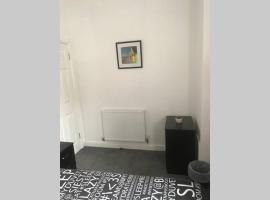 Blyth Town Centre 2 Bed Comfortable Apartment，位于Blyth的酒店