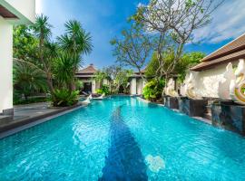 Luxury Thai Style Swimming Pool Villa, Private housekeeper,6 Bedrooms，位于农布的酒店