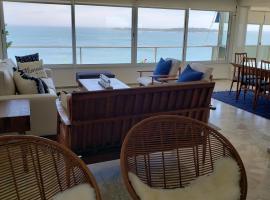 Amazing Oceanfront unit on Mansa Beach，位于埃斯特角城的酒店