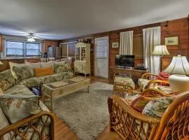 Seaside Park Apt Outdoor Shower, Walk to Beach!