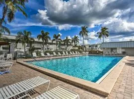 Fort Myers Condo with Pool - 9 Mi to Fort Myers Beach