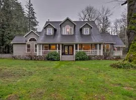Home on Skykomish River with Fire Pit and Hot Tub