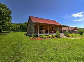 Dream Valley Mountain View Cabin with Covered Porch!，位于芒廷维尤的酒店