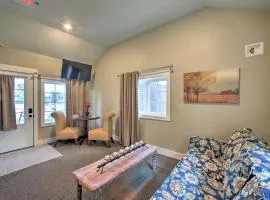 2 Mi to Branson Strip Cozy Cottage with Fire Pit!