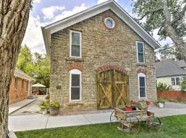 Charming Historic Condo - Walk to Downtown and UW