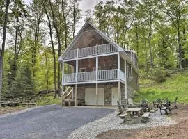Game Room and Hot Tub Old Forge Home!