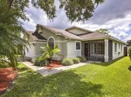 Lakefront Brandon Home with Patio and Screened Lanai!