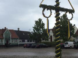 Gårdshus Torget Åhus，位于奥胡斯的酒店