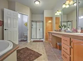 Beautiful Kanab Home with Yard - Walk to Restaurants