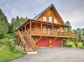 Luxe Alpine Cabin with Wraparound Deck and Mtn Views!，位于阿尔派恩的酒店