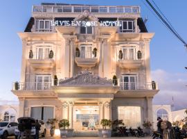 La Vie En Rose Villa，位于大叻联姜机场 - DLI附近的酒店
