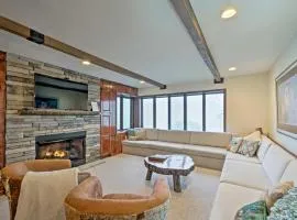 Updated Beech Mountain Condo with Views, Near Skiing