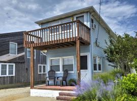 Breezy Ship Bottom House with Yard and Beach Access!，位于希普博特姆的别墅