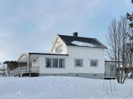 Holiday home Svensby III，位于Svensby的酒店