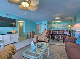 Orange Beach Resort Condo with Pool, 7 Mi to Hangout，位于奥兰治比奇的酒店