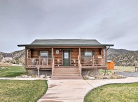 Rustic Cabin Near Palisade State Park with Deck!
