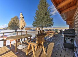 Secluded Dillon Home with Private Hot Tub and Deck!，位于狄龙的酒店