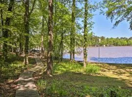 Lakefront Milledgeville Cabin Private Dock, Porch